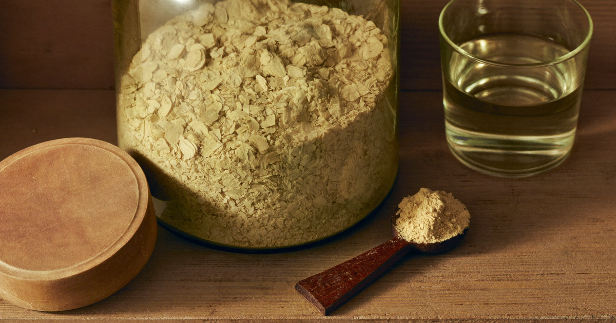 Psyllium fiber for Crohn's disease - illustration of soluble fiber supplements and digestive health